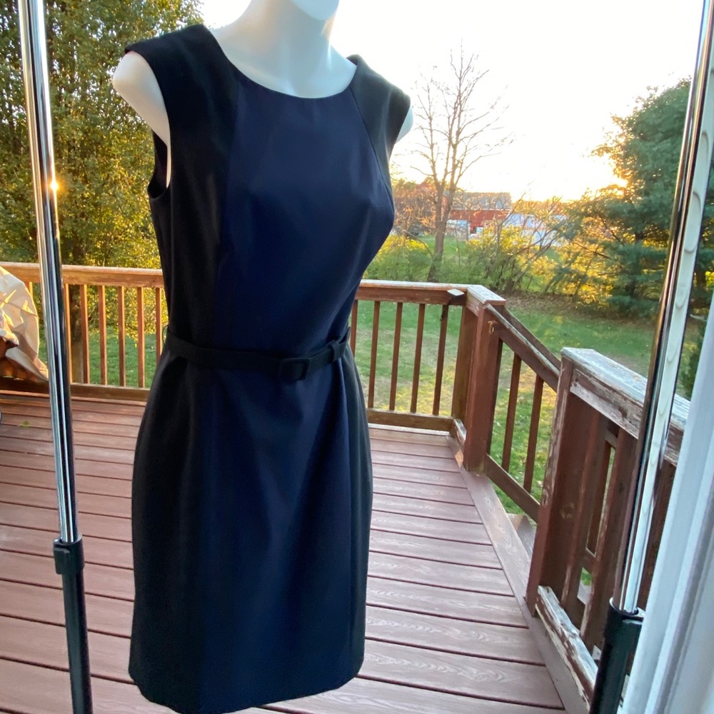 NWT Navy & Black Banana Republic Belted Sheath Dress, 4 - Picture 9 of 15